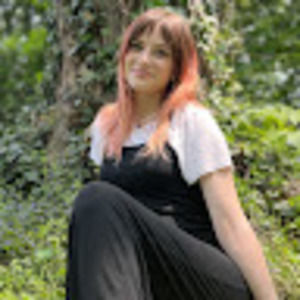 Meet your Posher, Caitlin